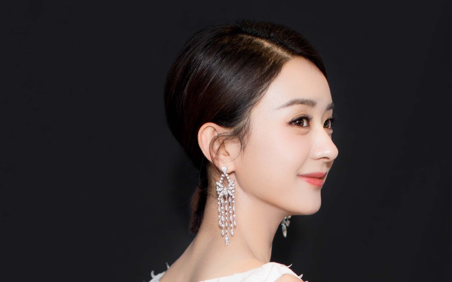 “法甲激战如火，豪门拼搏争夺联赛桂冠”，法甲 豪门