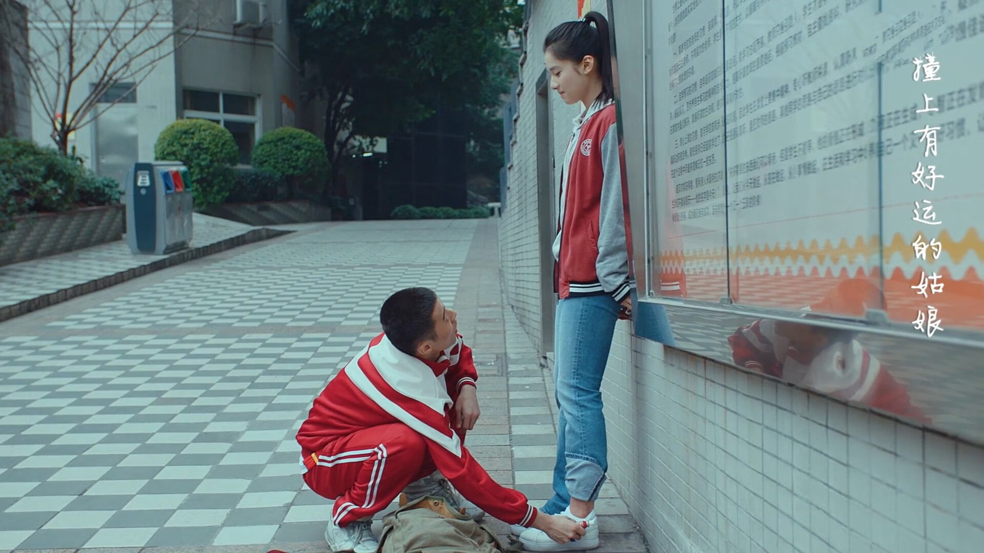 爱游戏娱乐平台-《勇士替补席贡献有限，球队深度成疑》，勇士的替补