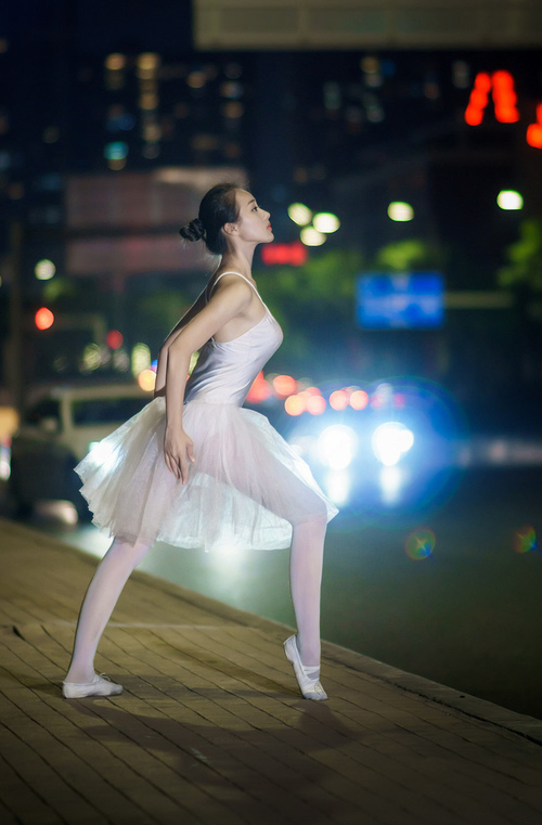 爱游戏体育（AYX）官方APP下载-【赛事回顾】丁俊晖夺冠的精彩瞬间，分析他的攻守策略，丁俊晖取得的冠军