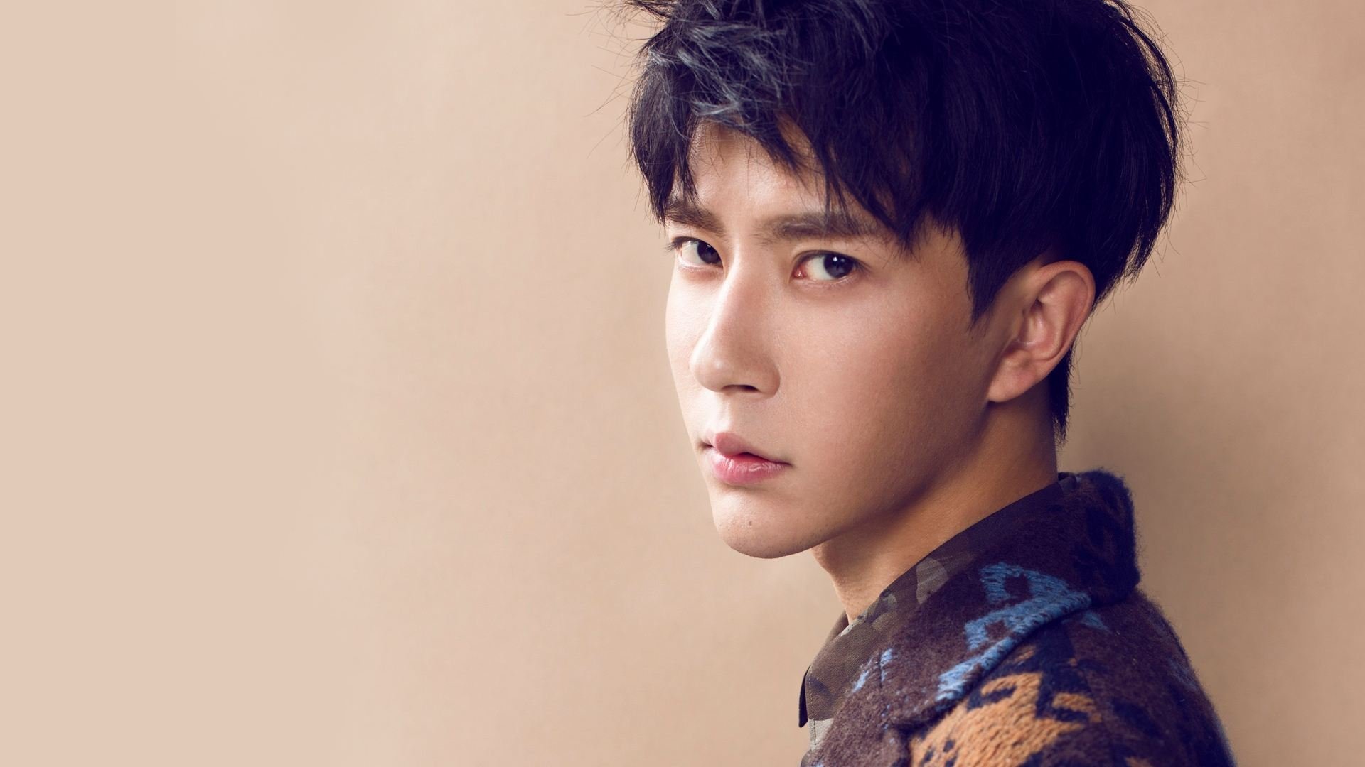 爱游戏娱乐网址-守门员的“天神下凡”：不可思议的扑救瞬间，守门员动画