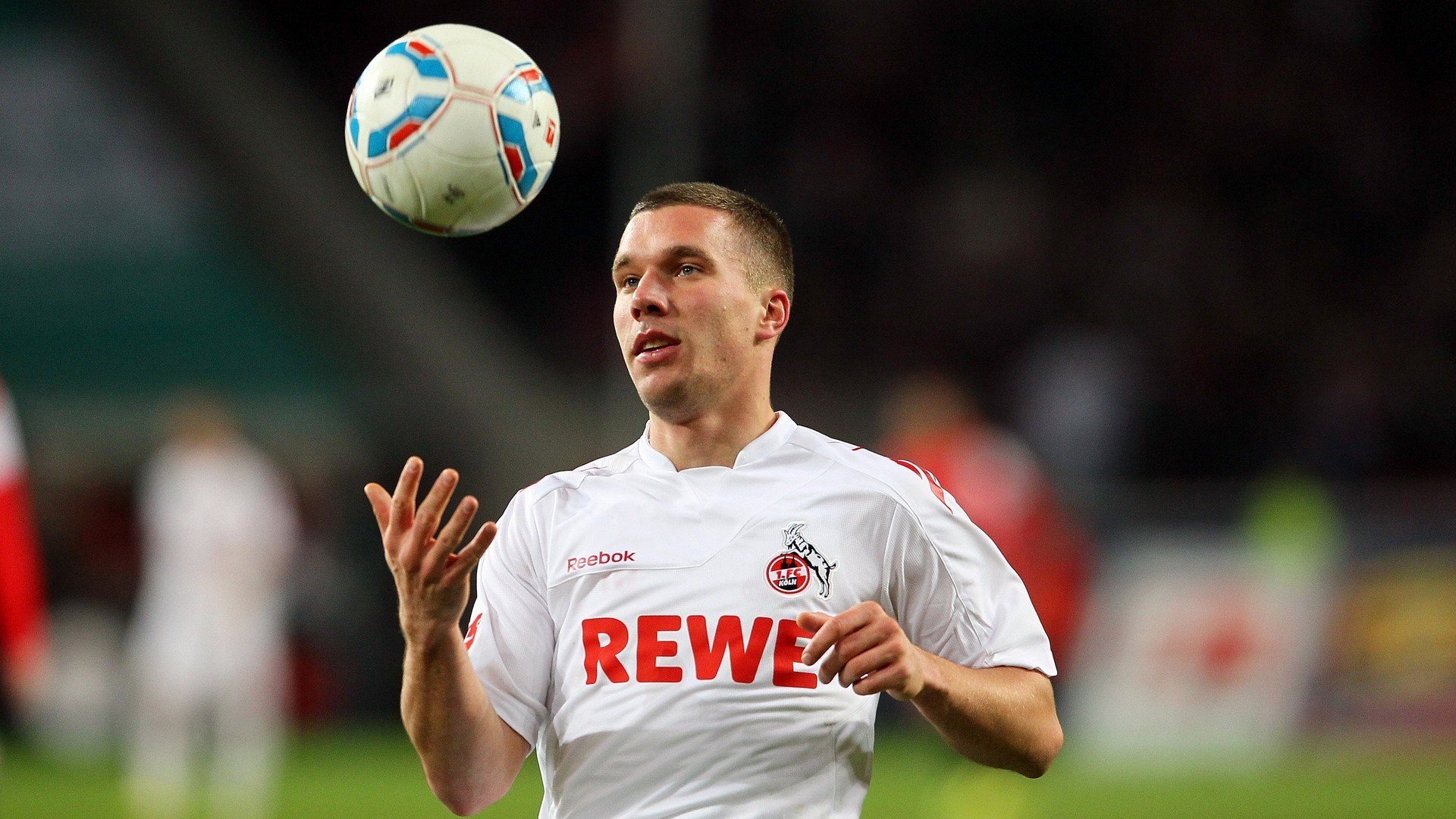 日本球员突破防线屡获佳绩,日本球员突破防线屡获佳绩的原因