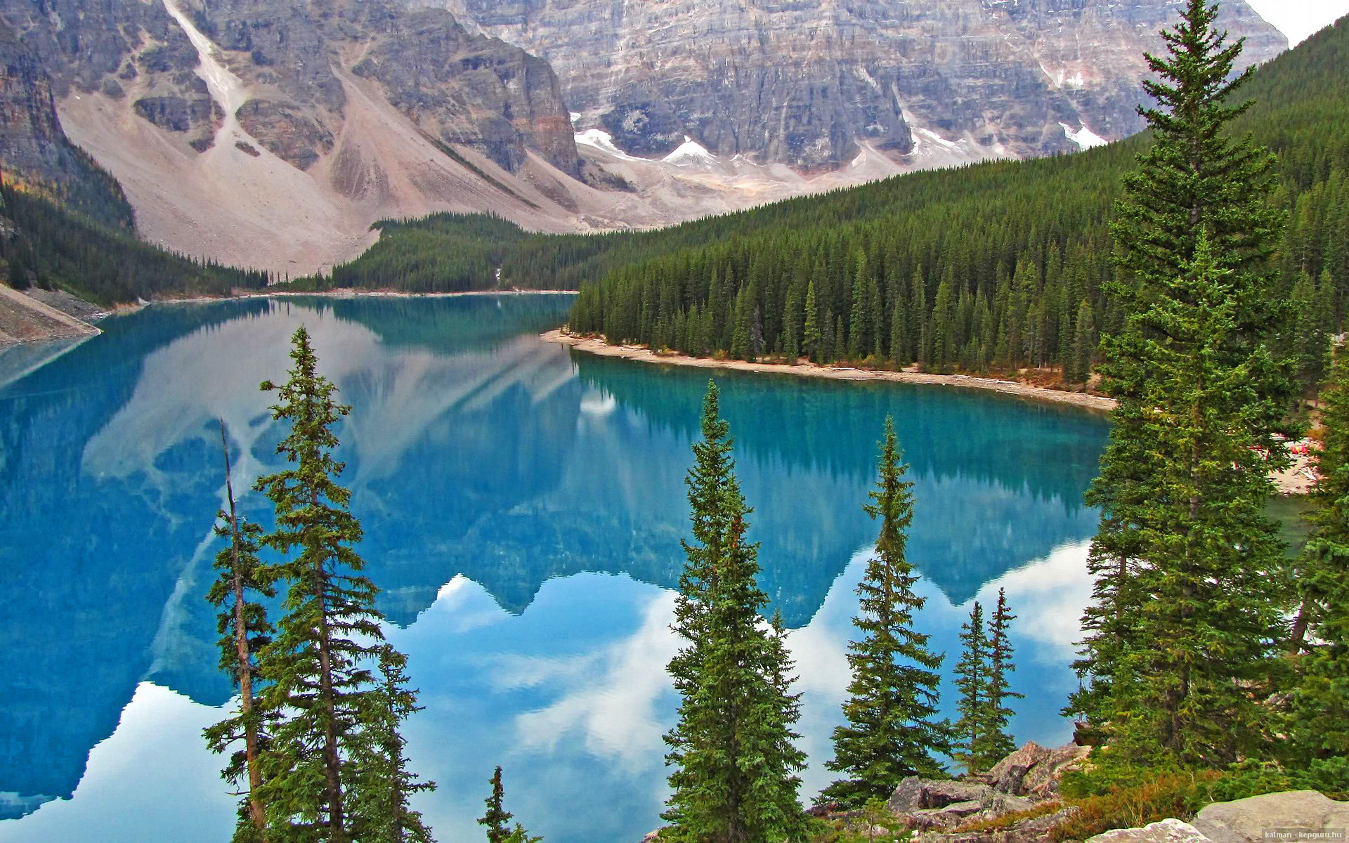 AC米兰客场战胜乌迪内斯，继续保持不败，ac米兰vs乌迪内斯预测