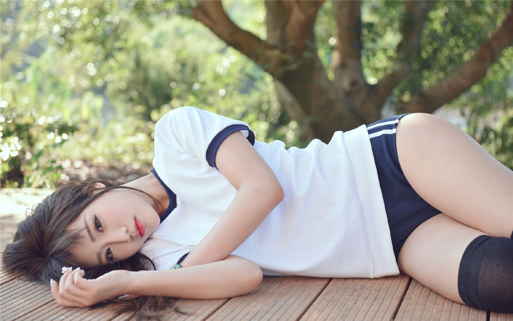 爱游戏体育-恩比德带伤上阵依旧砍下高分，恩比德厉不厉害