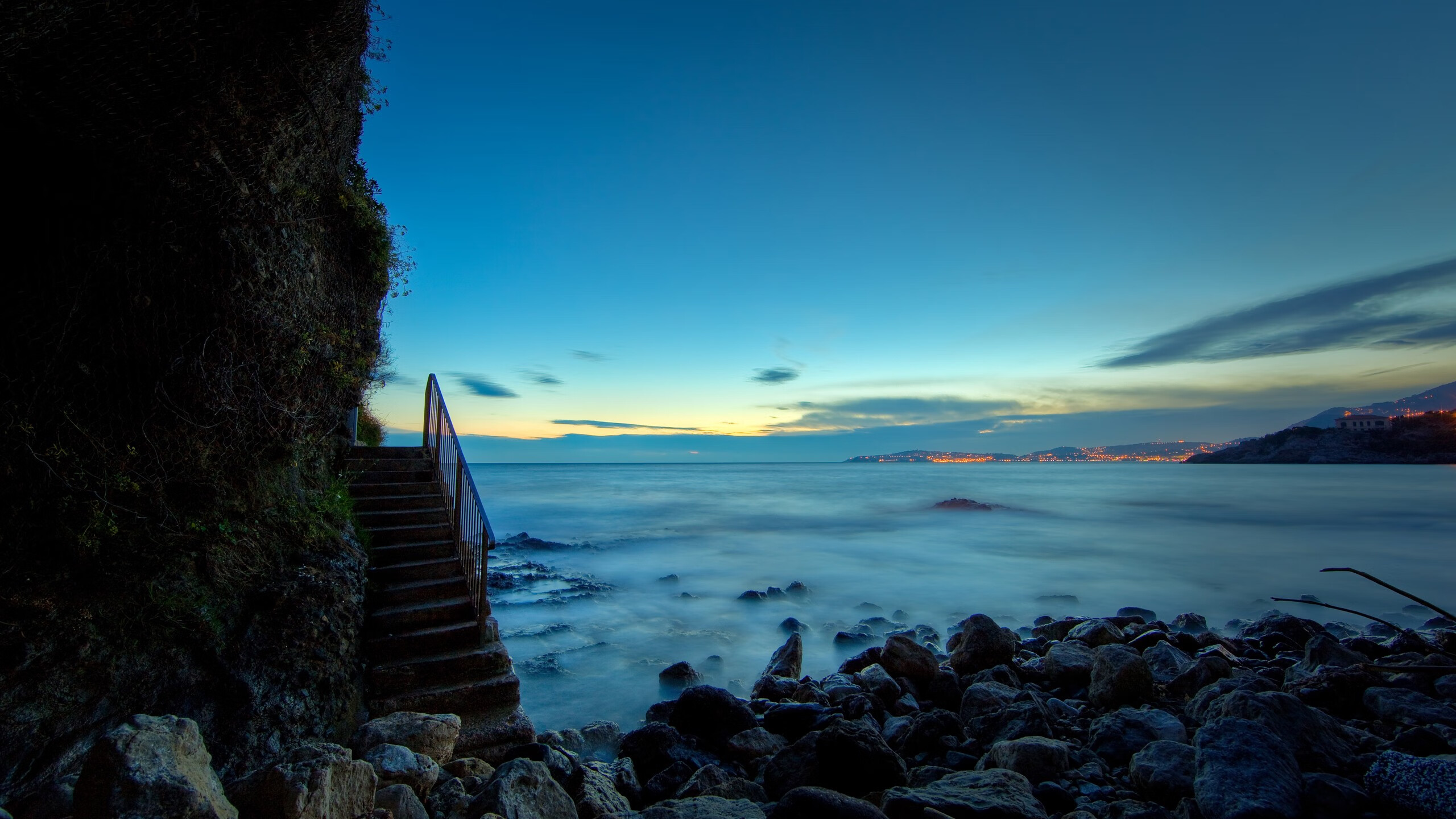 AYX体育官网-新西兰全黑队再度登顶，橄榄球冠军锦标赛成其传统舞台，新西兰橄榄球队服