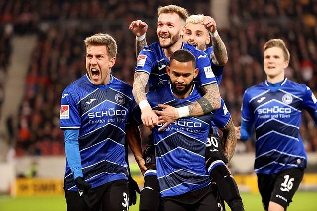 包含爱游戏体育：德甲菲尔特的防守体系与改进空间的词条