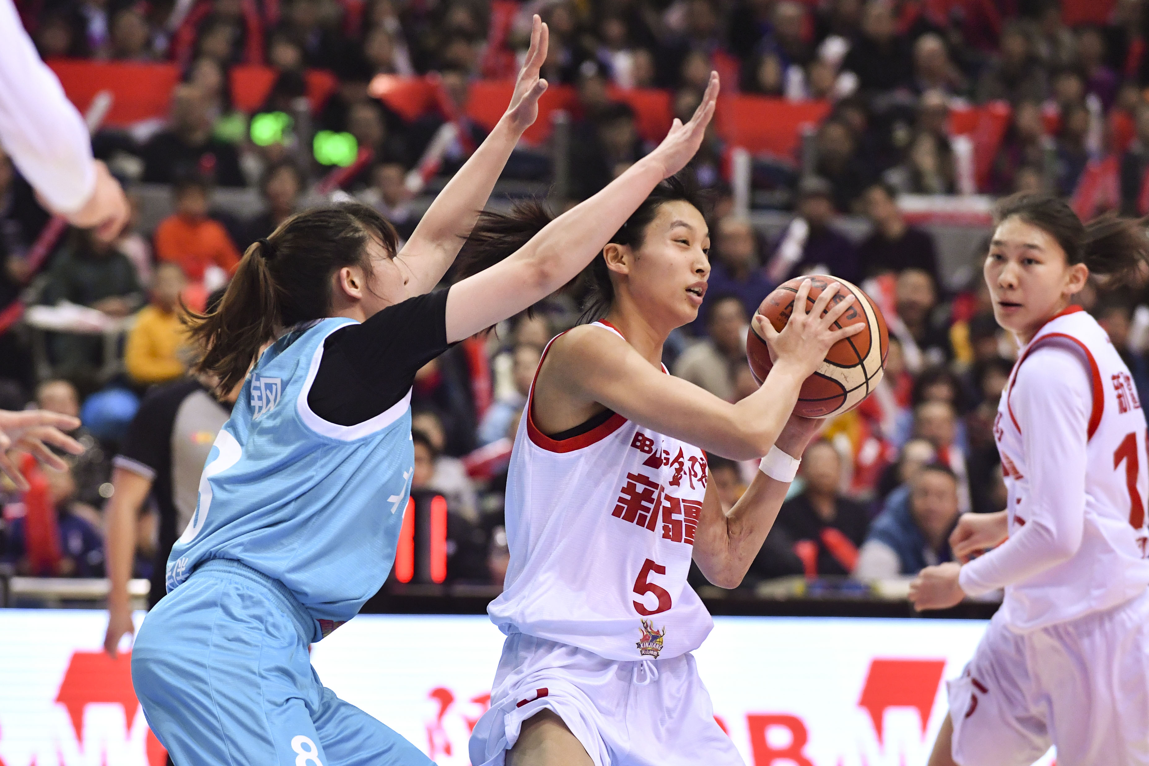 爱游戏体育：WCBA联赛的赛场安保措施：保障球员和观众的安全的简单介绍