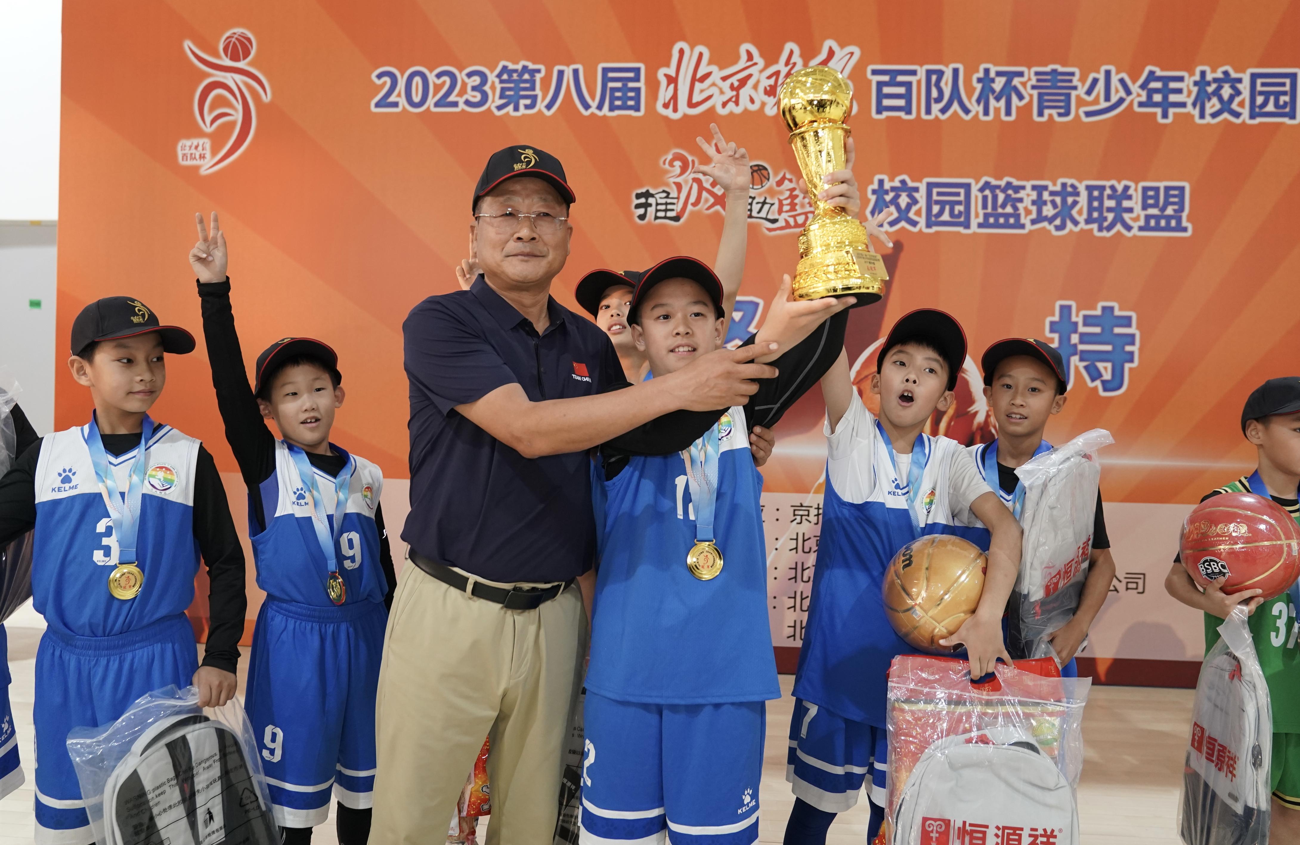 关于爱游戏体育:青少年篮球培训,如何才能避免拔苗助长,让孩子健康成长?的信息 关于爱游戏体育:青少年篮球培训,如何才能避免拔苗助长,让孩子健康成长?的信息