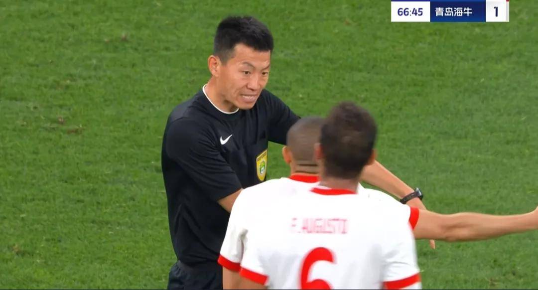 爱游戏体育:中超联赛裁判委员会：回应争议判罚，加强裁判管理的简单介绍