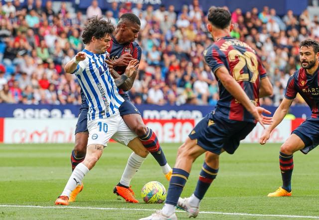 爱游戏体育：西甲莱万特的进攻风格与战术演变的简单介绍