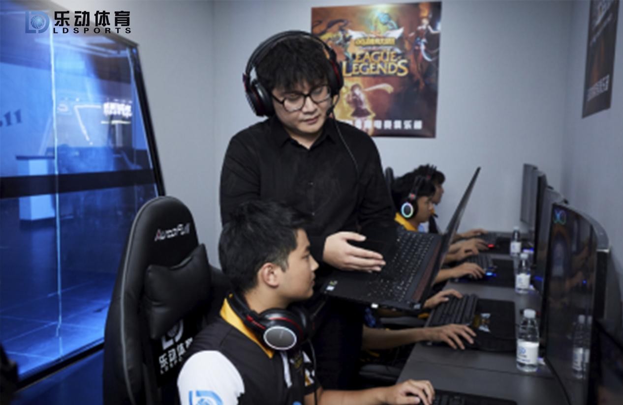 关于爱游戏体育:电竞赛事中的战术变革：如何适应快速变化的环境的信息