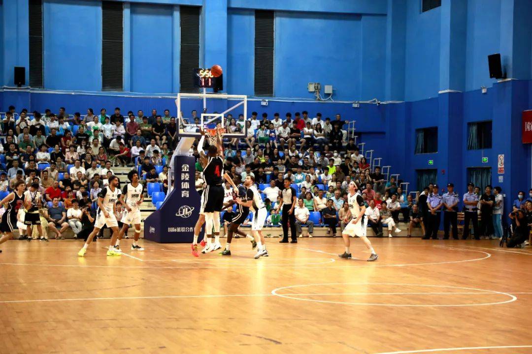 AIYOUXI.COM-包含爱游戏体育：中国篮球国际交流合作，学习先进经验促发展的词条